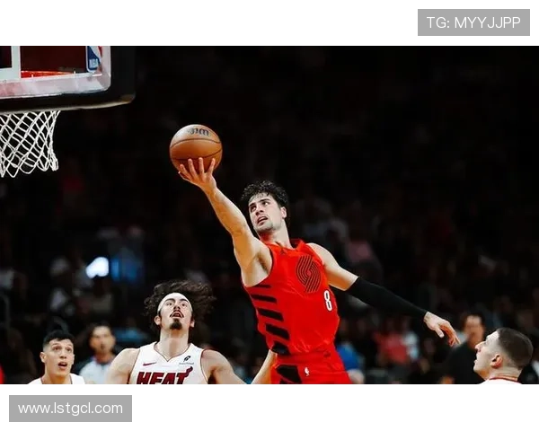 罗威谈小阵容战术变化与斯普利特的信任支持